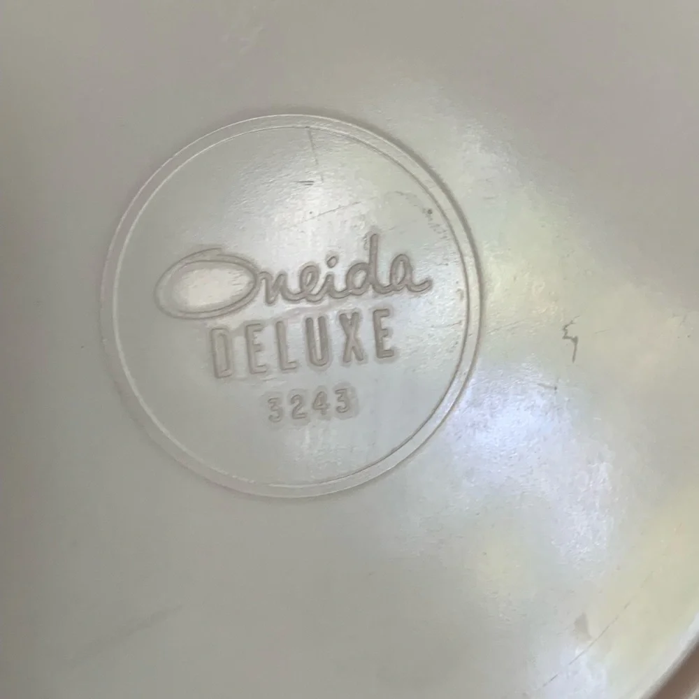 Vintage 1969 Oneida Deluxe Raggedy Ann And Andy Melamine Childs Bowls
